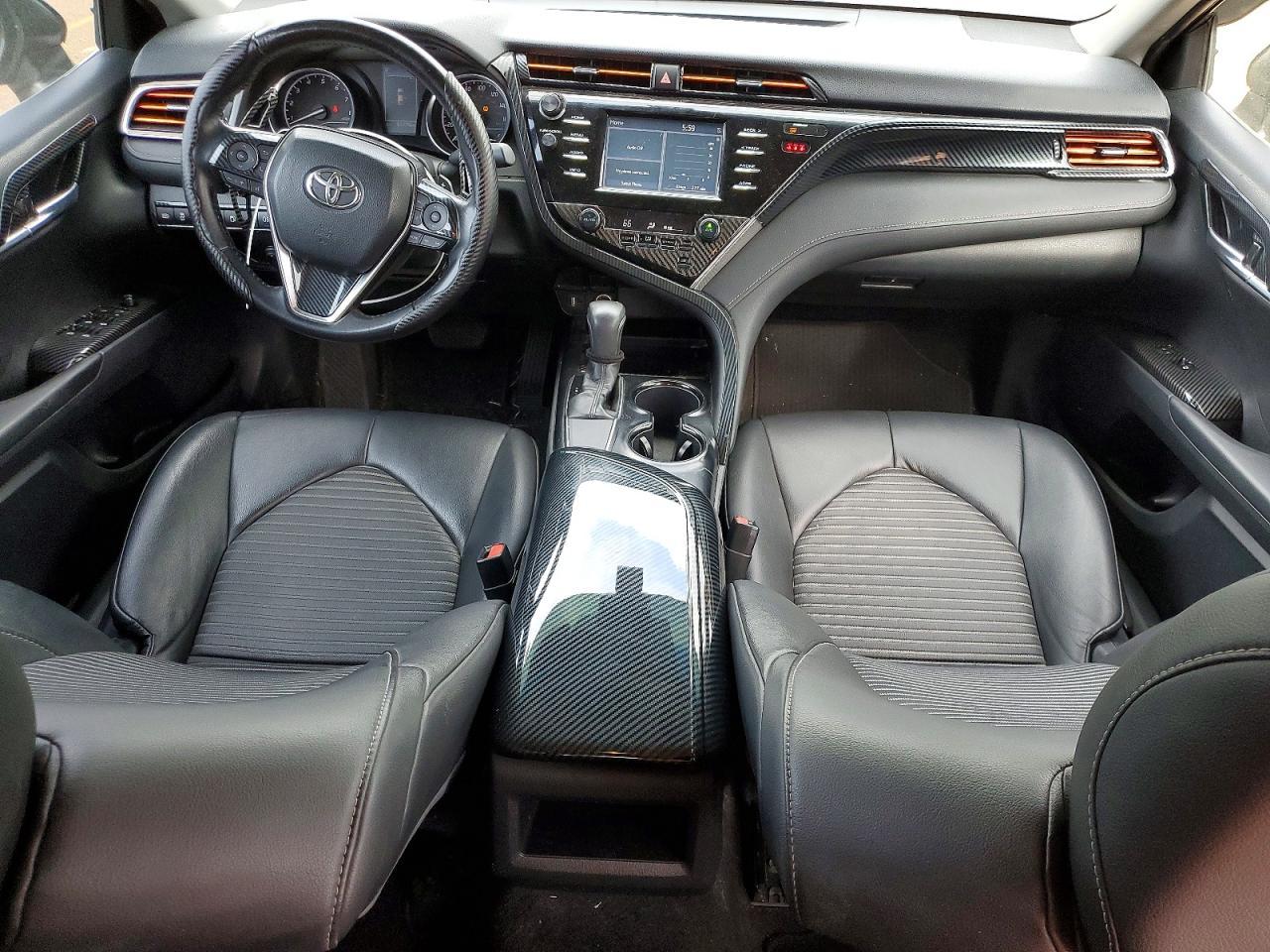 2018 TOYOTA CAMRY