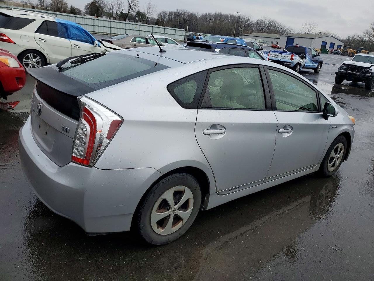 2012 TOYOTA PRIUS
