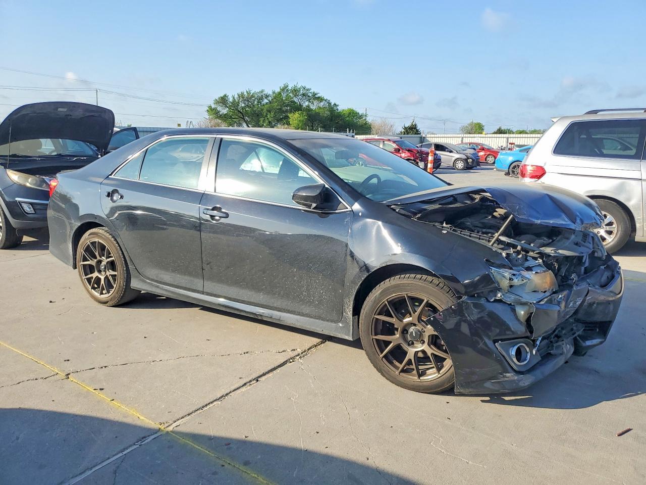 2012 TOYOTA CAMRY