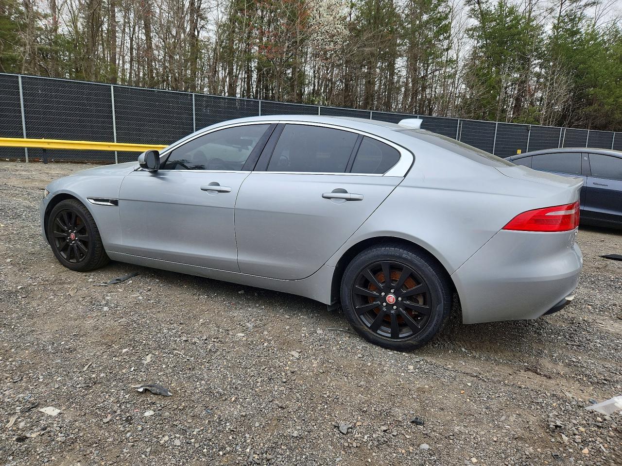 2019 JAGUAR XE