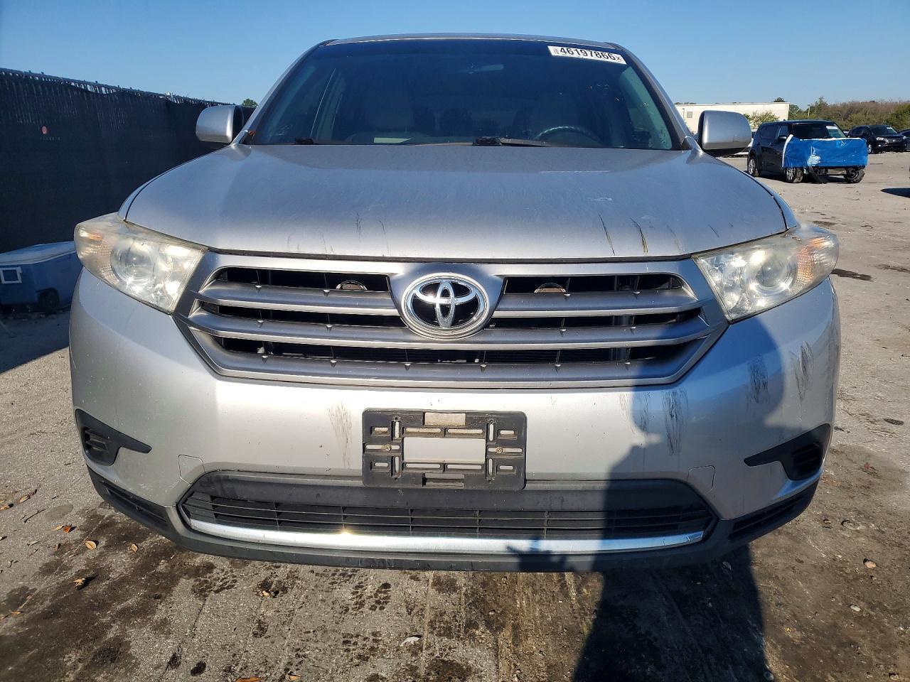 2013 TOYOTA HIGHLANDER