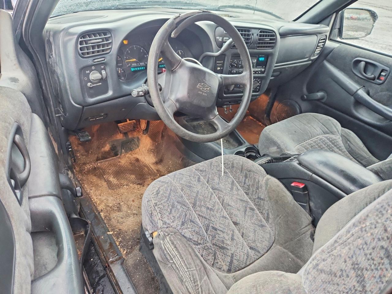2000 CHEVROLET S10