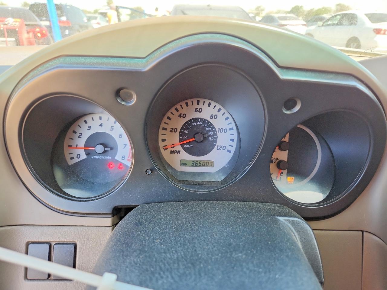 2004 NISSAN Frontier