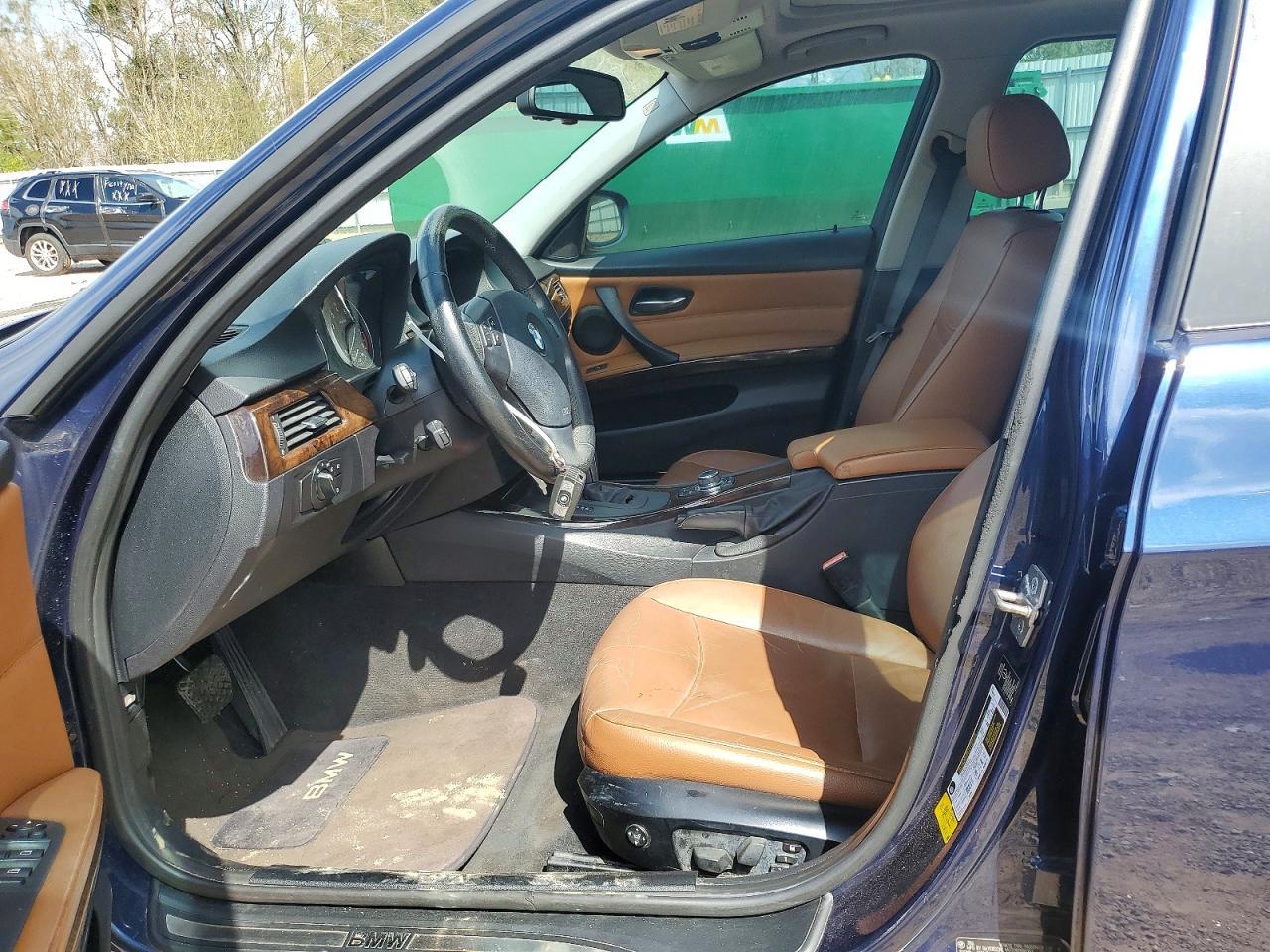 2011 BMW 3 SERIES