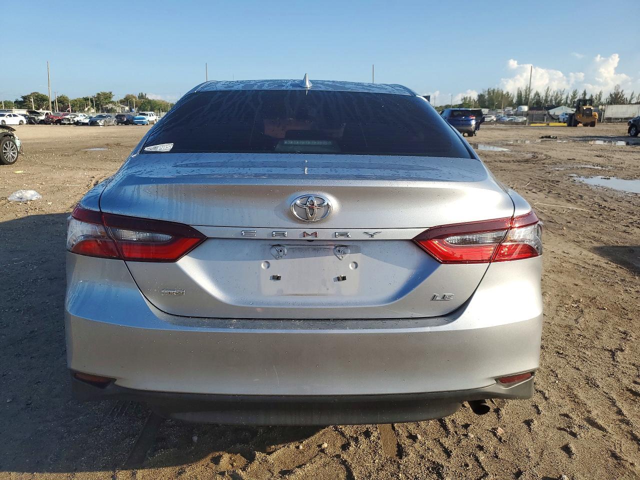 2024 TOYOTA CAMRY