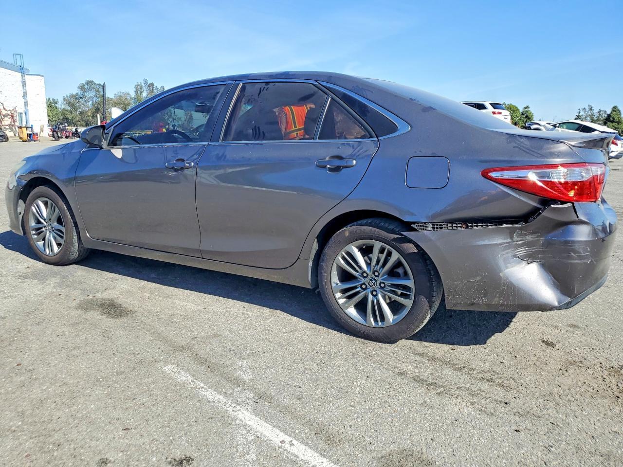 2015 TOYOTA CAMRY