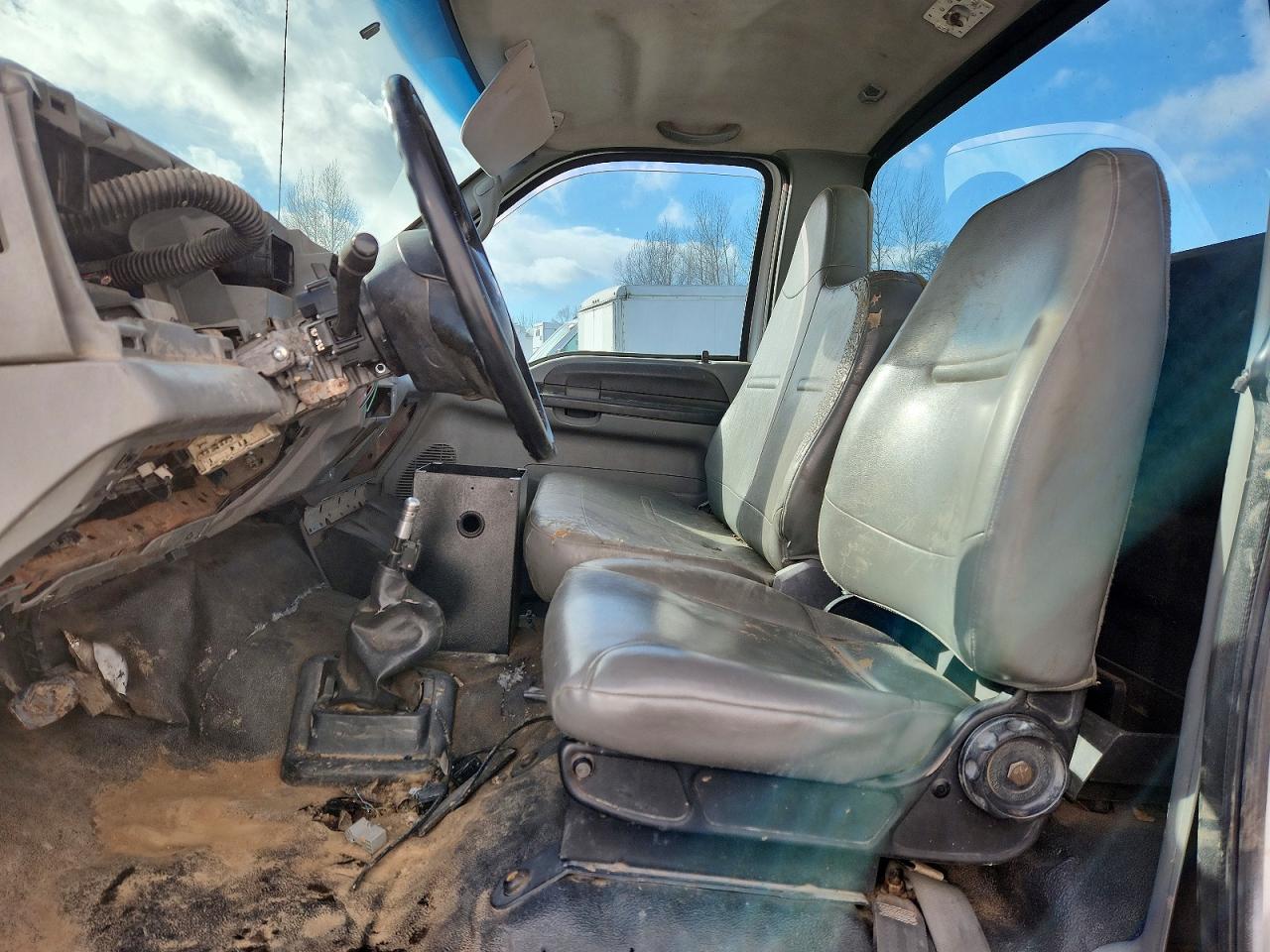 2010 FORD F-750