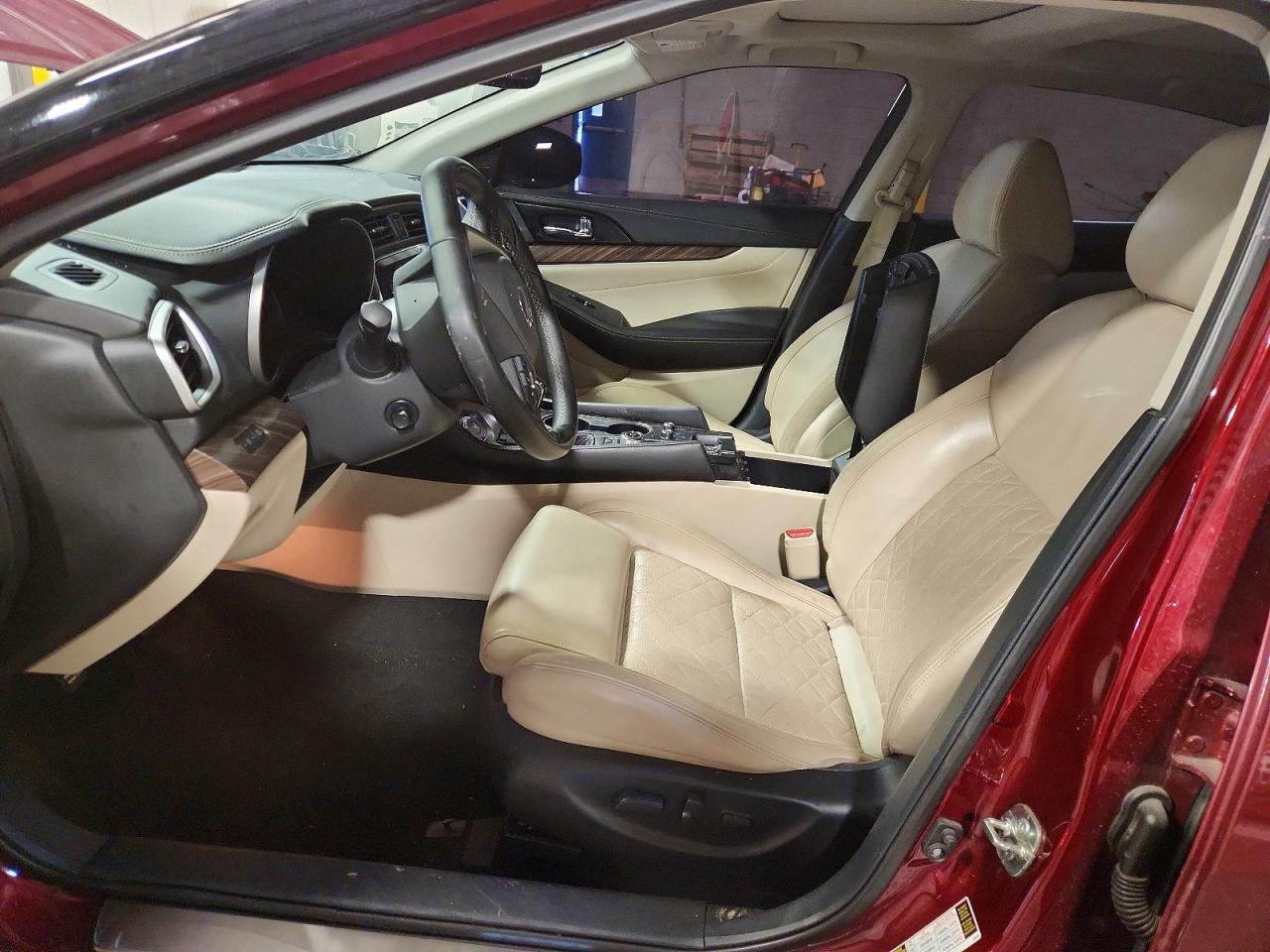 2018 NISSAN Maxima