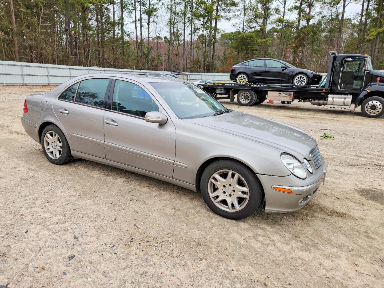 2004 MERCEDES-BENZ E-Class