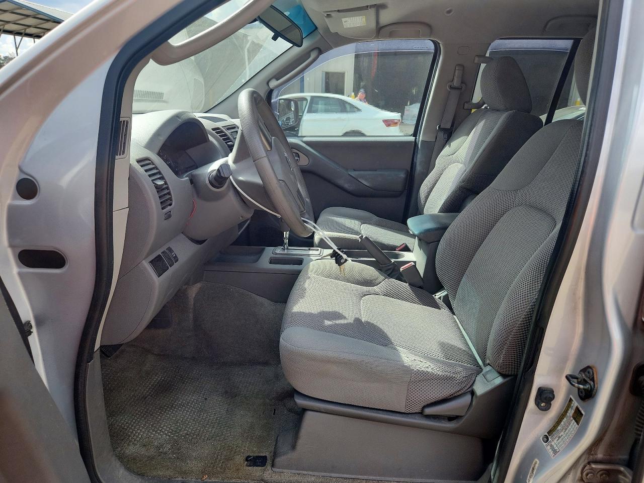 2011 NISSAN Frontier