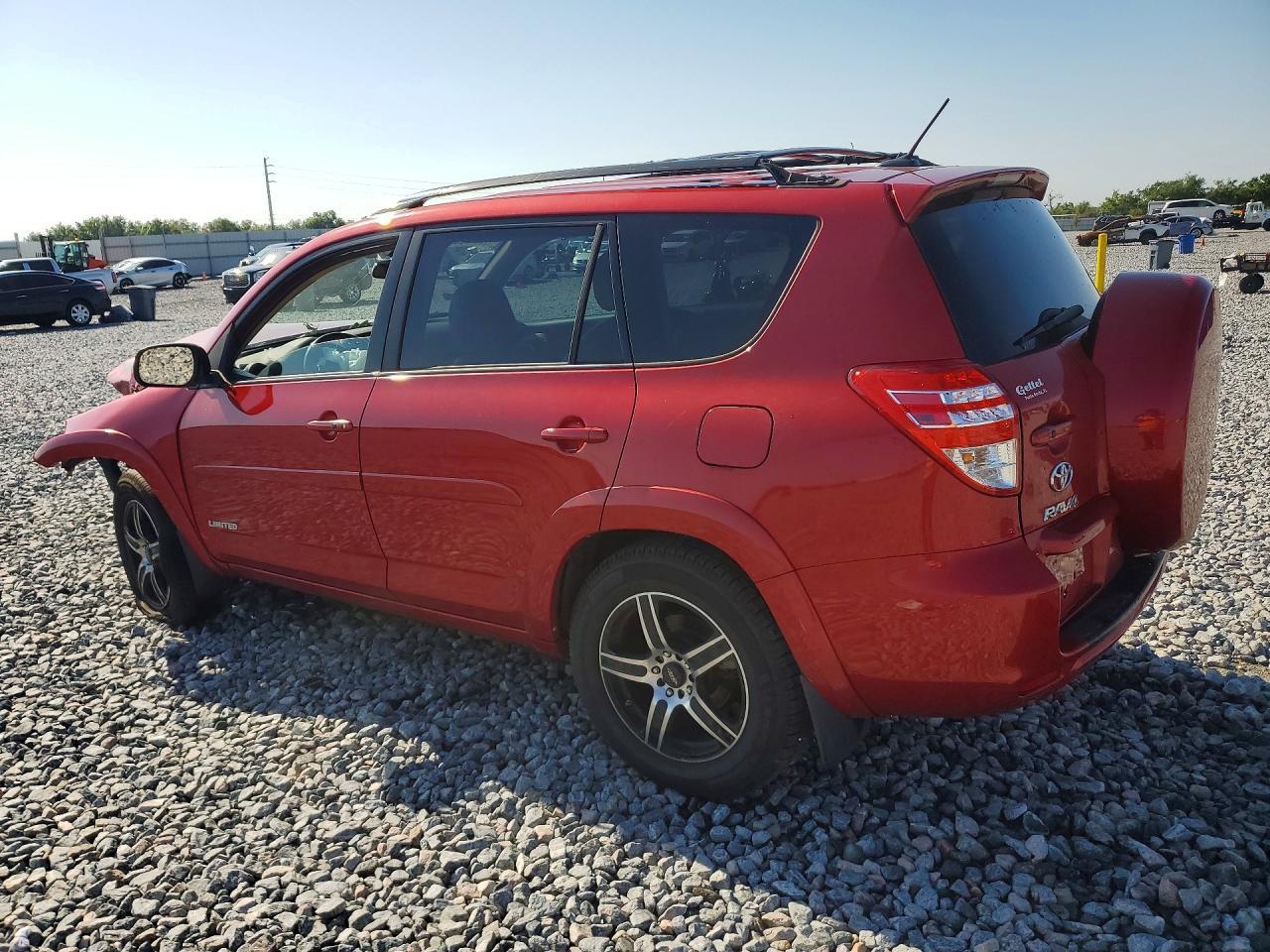 2011 TOYOTA RAV4