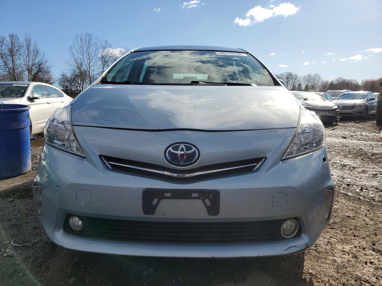 2012 TOYOTA PRIUS V