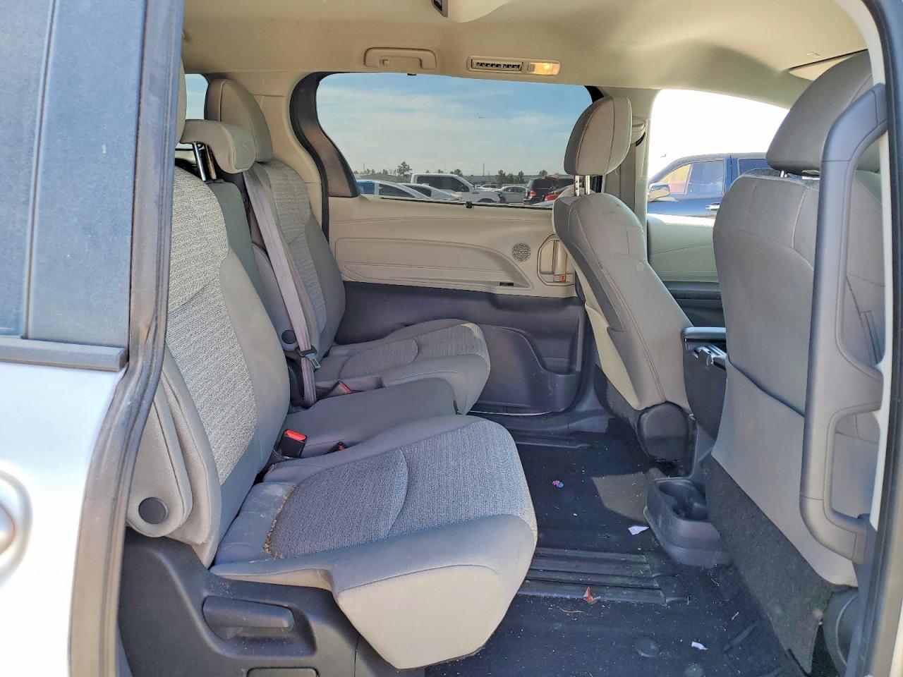2022 TOYOTA SIENNA