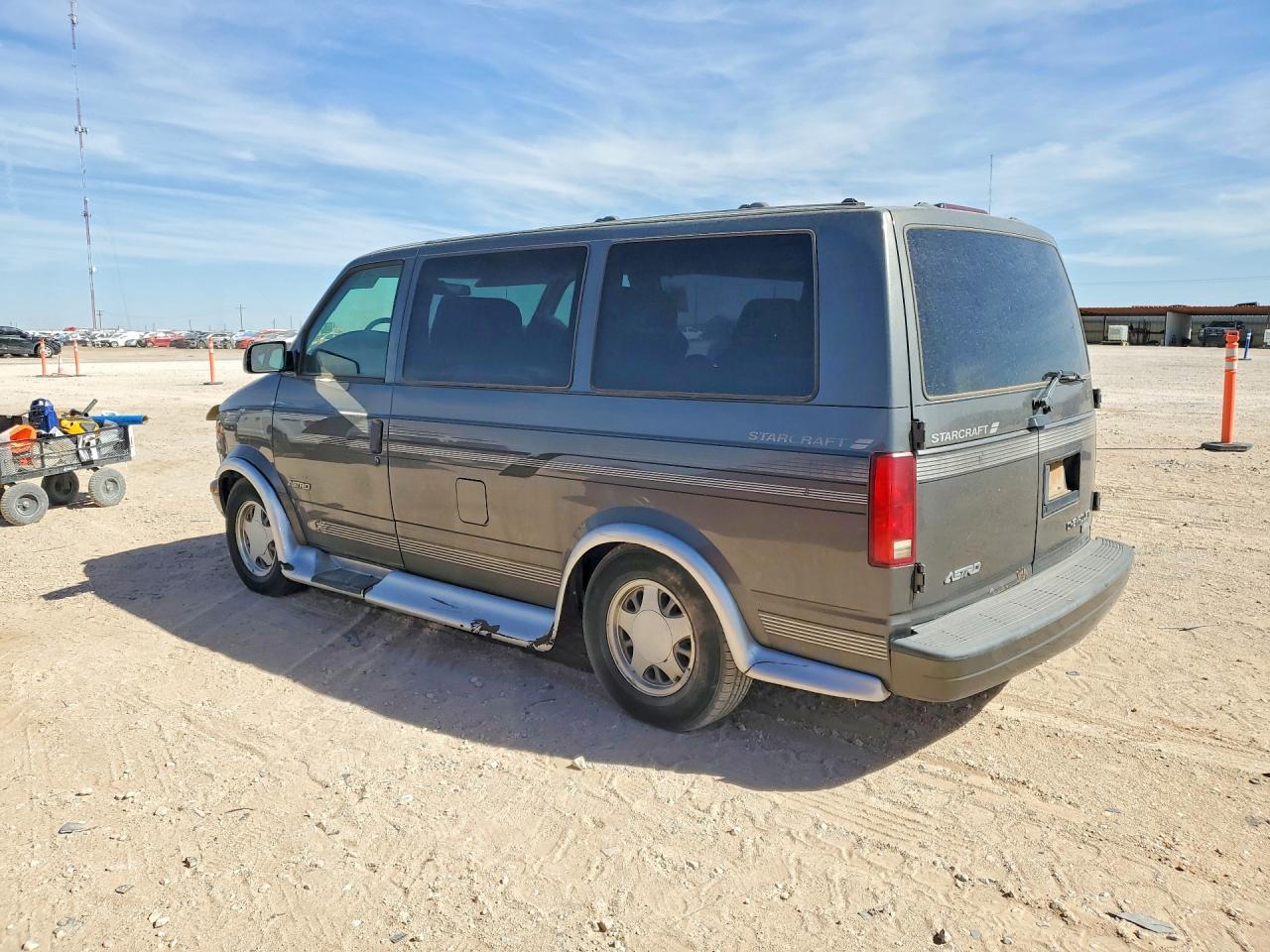 2000 CHEVROLET Astro
