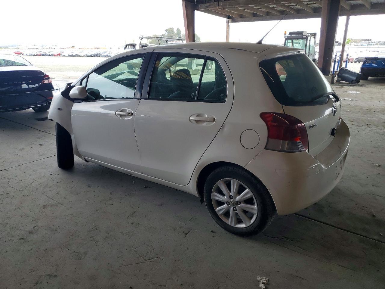 2011 TOYOTA YARIS
