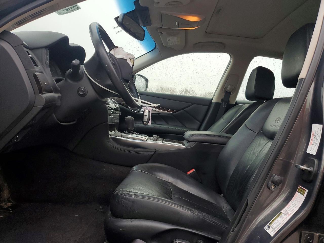 2012 INFINITI M37