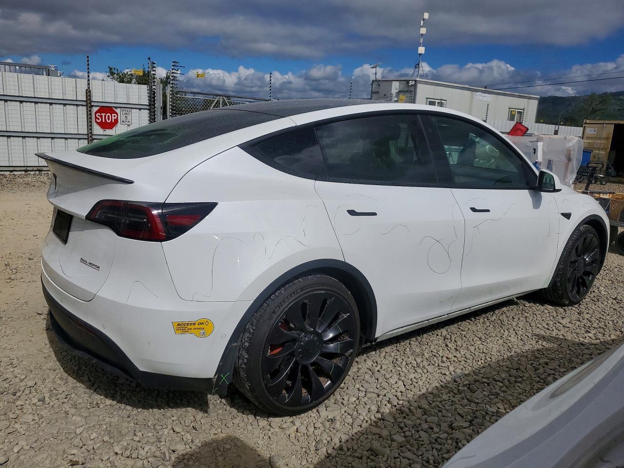 2022 TESLA MODEL Y