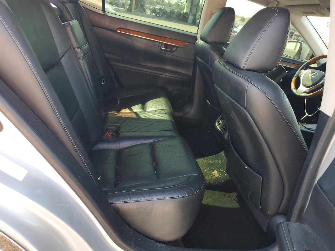 2013 LEXUS ES 300H