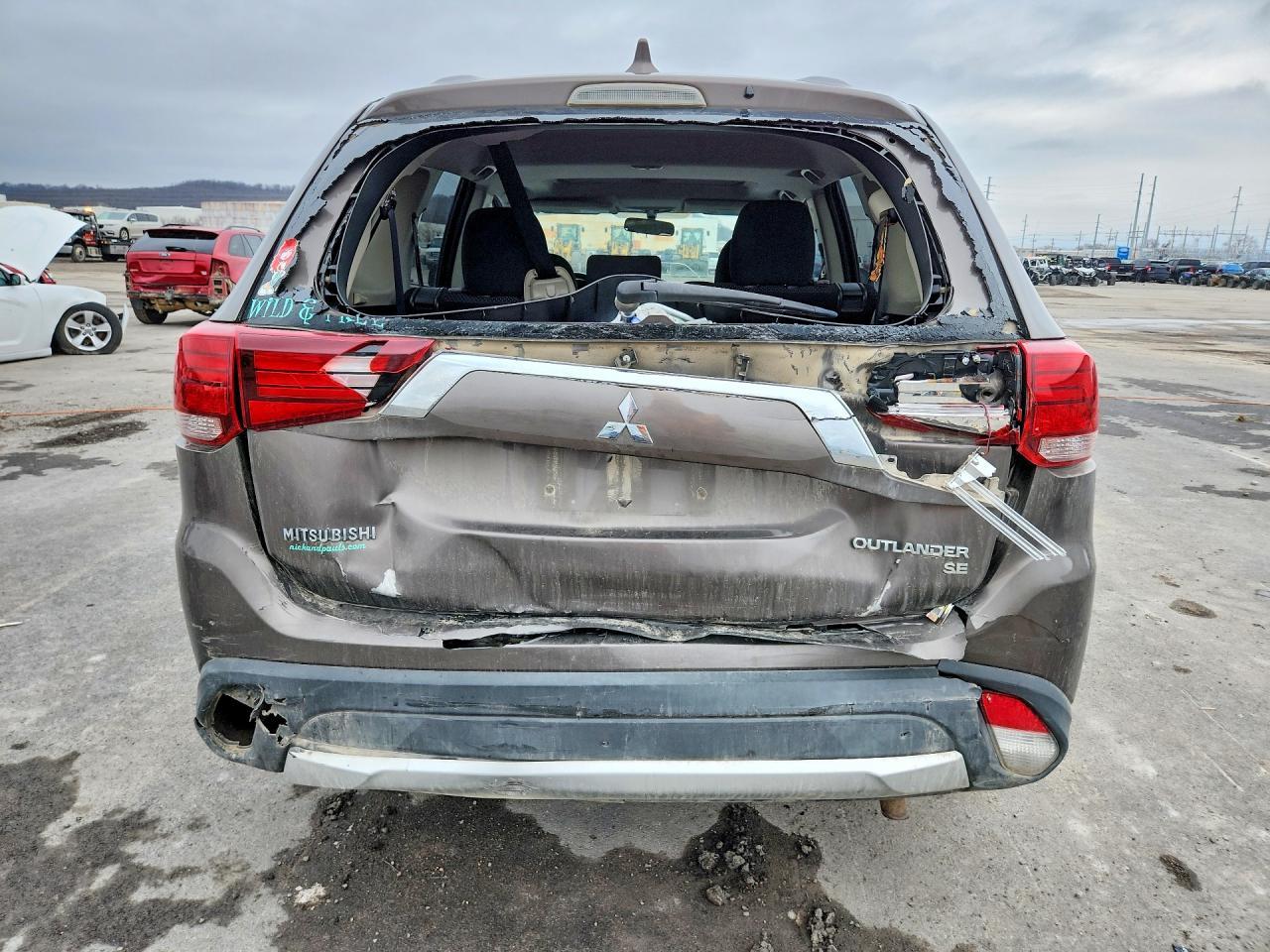 2017 MITSUBISHI outlander