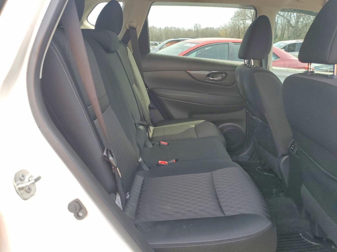 2017 NISSAN ROGUE