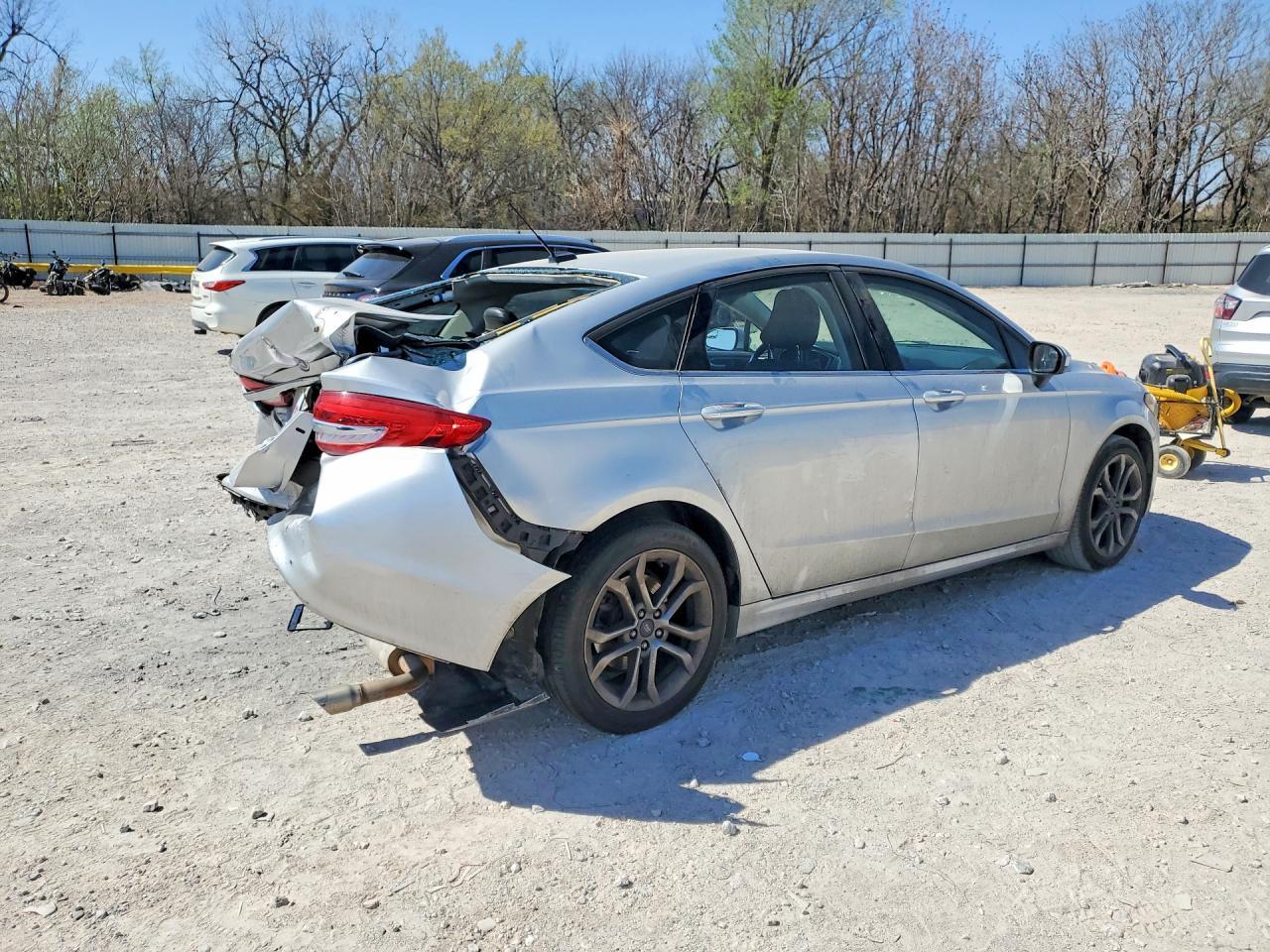 2017 FORD FUSION