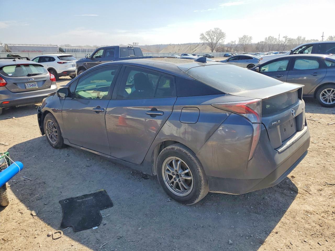 2016 TOYOTA PRIUS