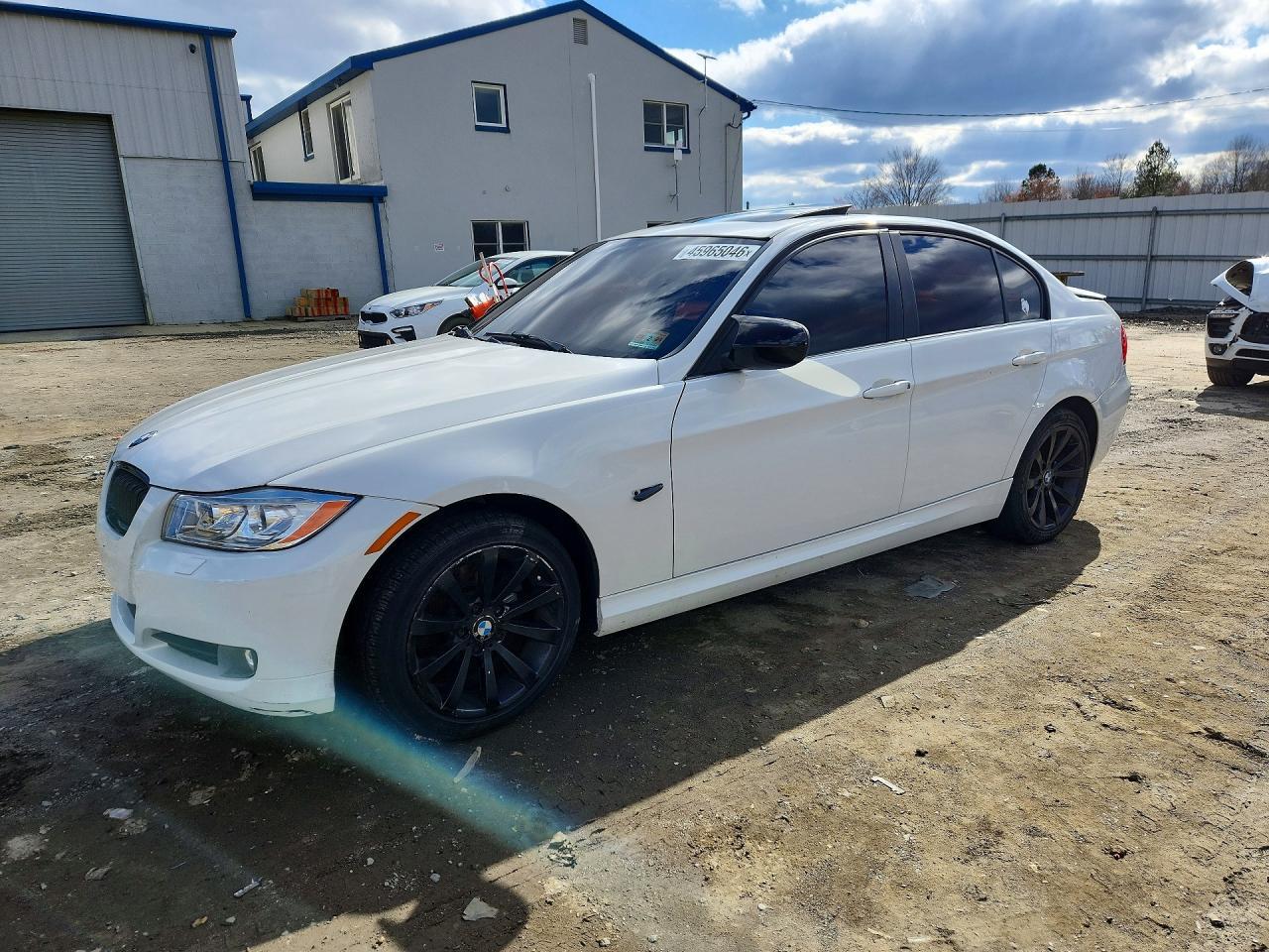 2011 BMW 3 SERIES