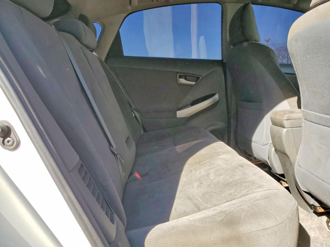 2011 TOYOTA PRIUS