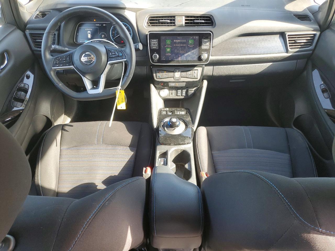 2022 NISSAN LEAF