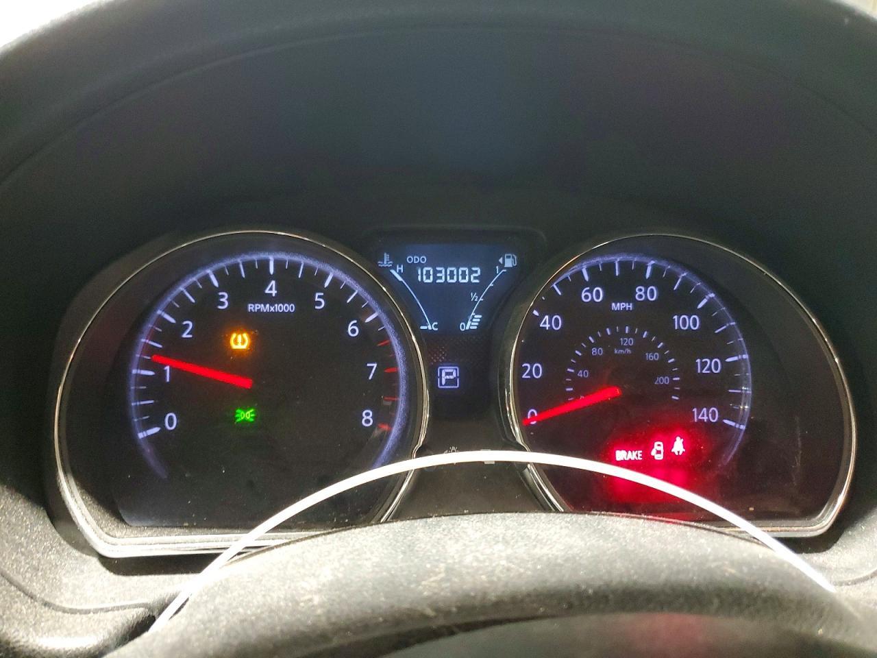 2016 NISSAN VERSA