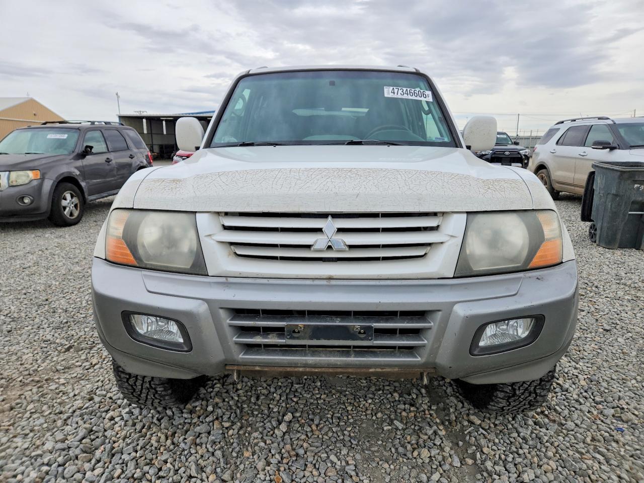 2002 MITSUBISHI Montero