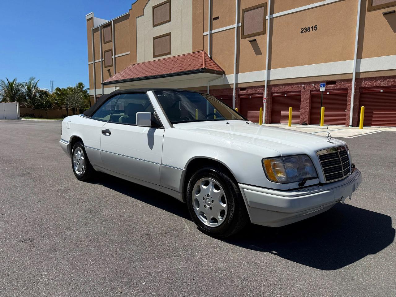 1995 MERCEDES-BENZ E-Class