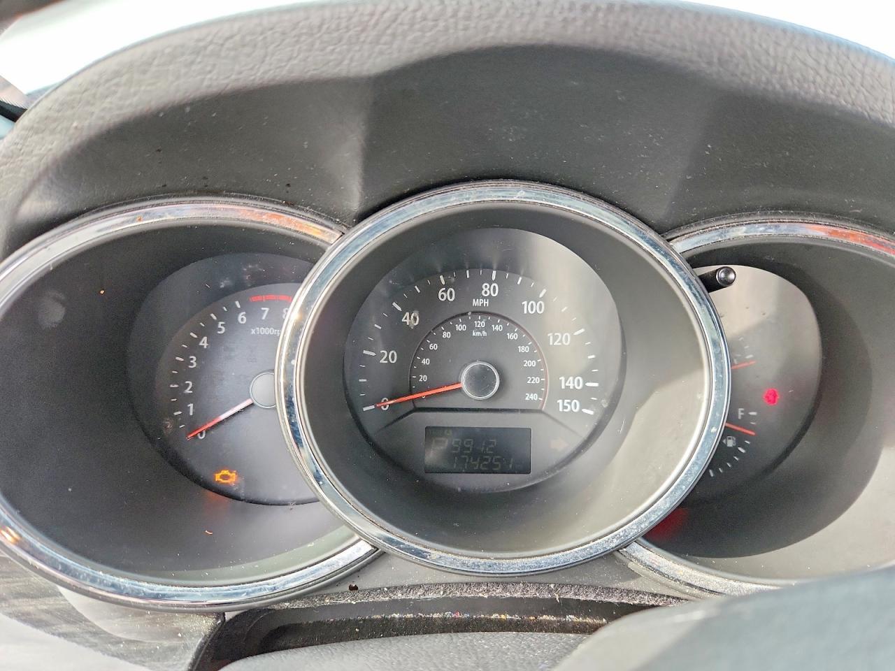 2011 KIA SORENTO