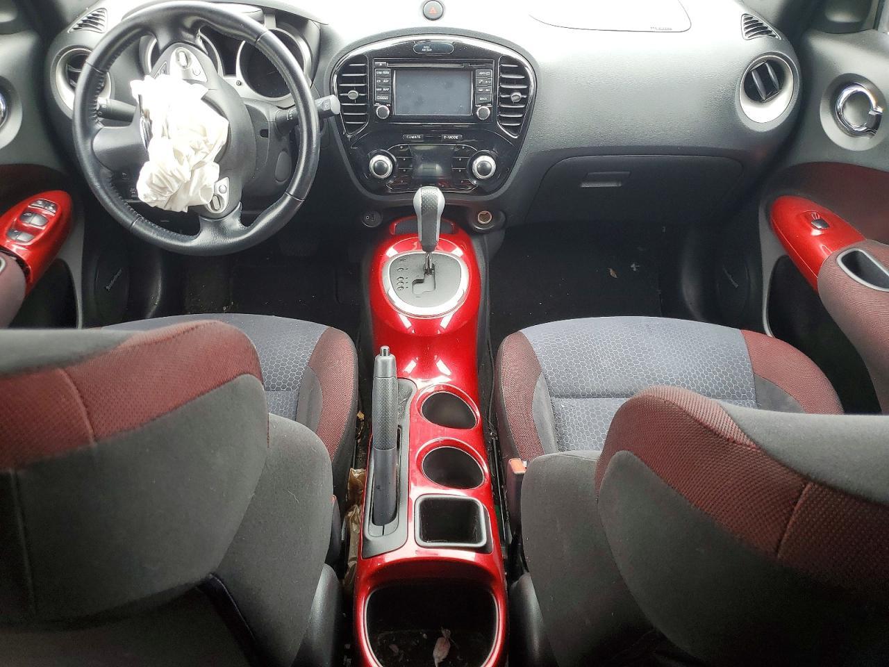 2015 NISSAN Juke