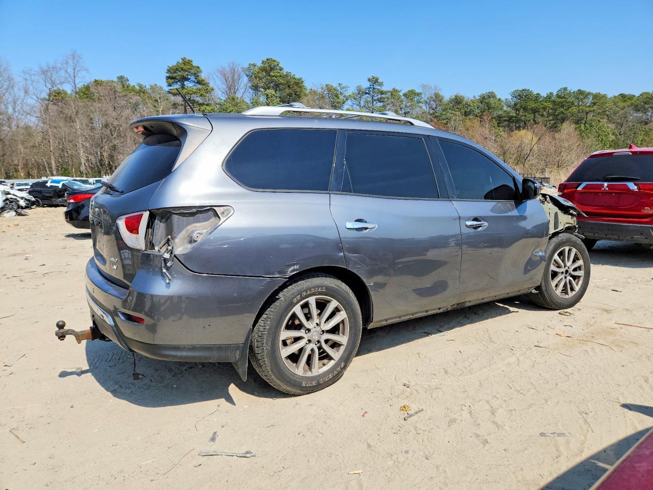 2015 NISSAN PATHFINDER