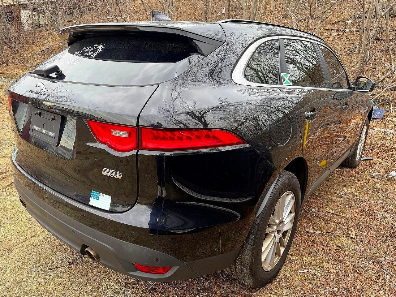 2017 JAGUAR F-Pace