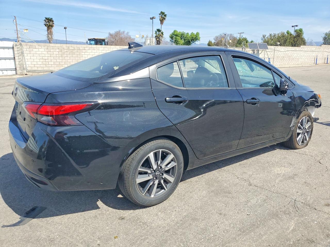 2025 NISSAN VERSA