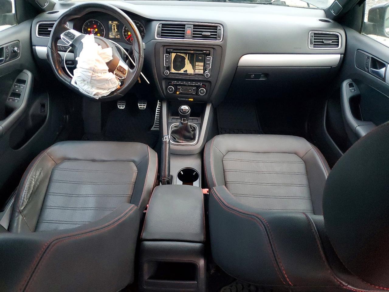 2012 VOLKSWAGEN JETTA