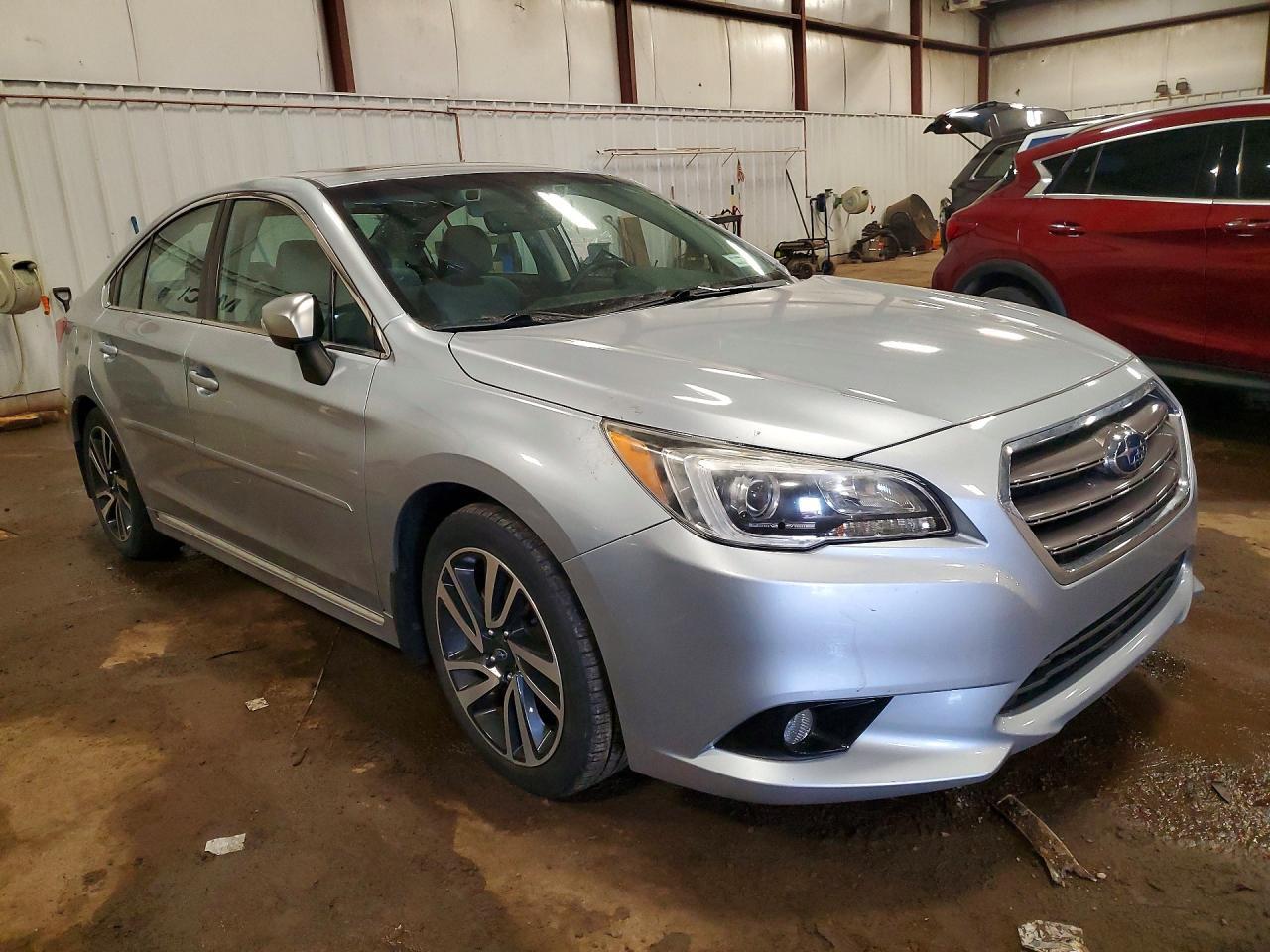 2017 SUBARU Legacy