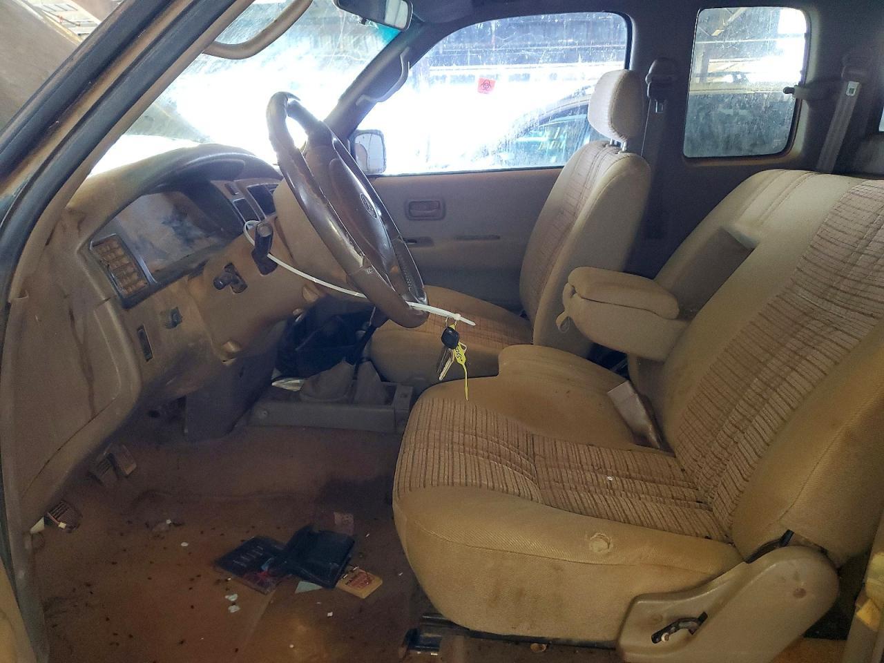 1996 TOYOTA T100