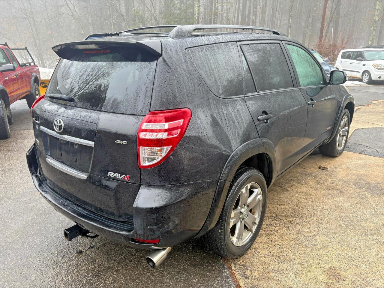 2011 TOYOTA RAV4