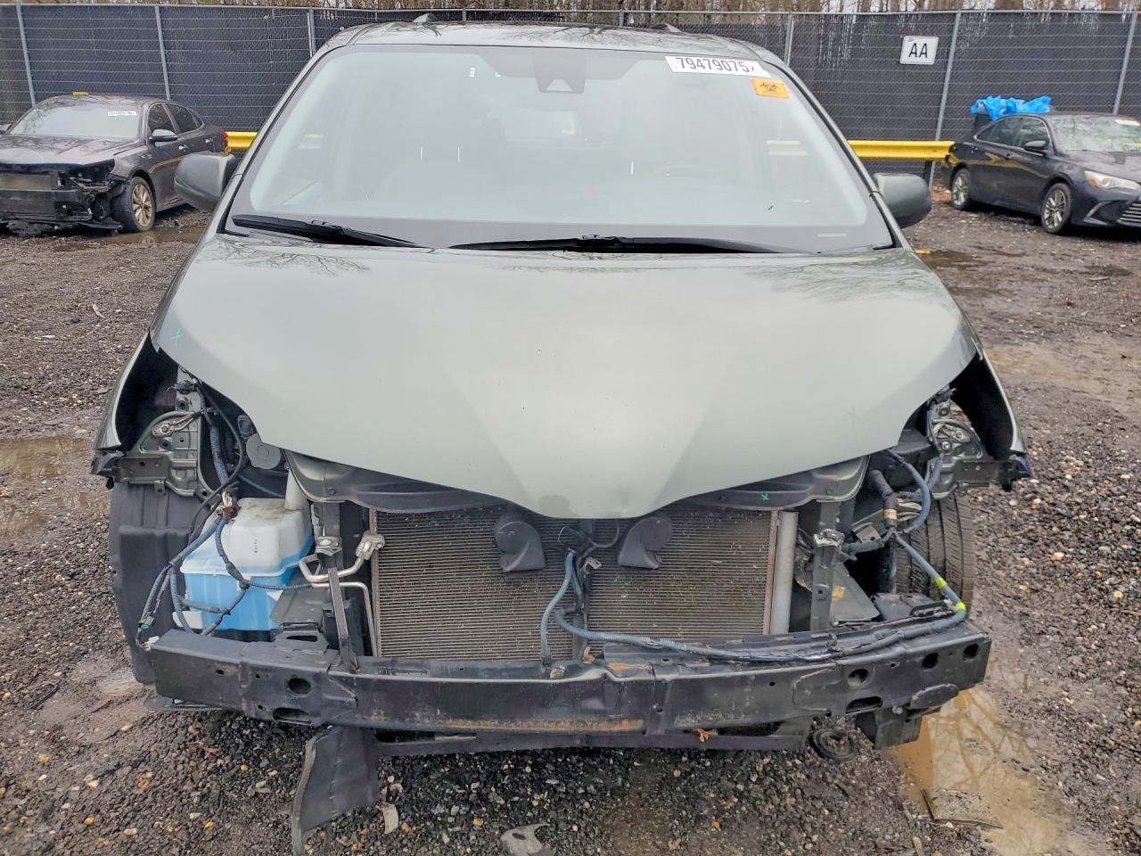 2019 TOYOTA SIENNA