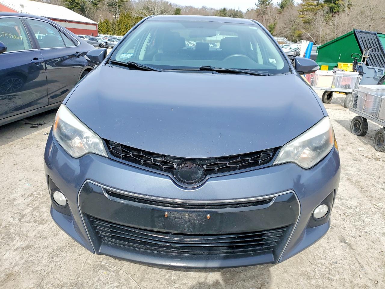 2015 TOYOTA COROLLA
