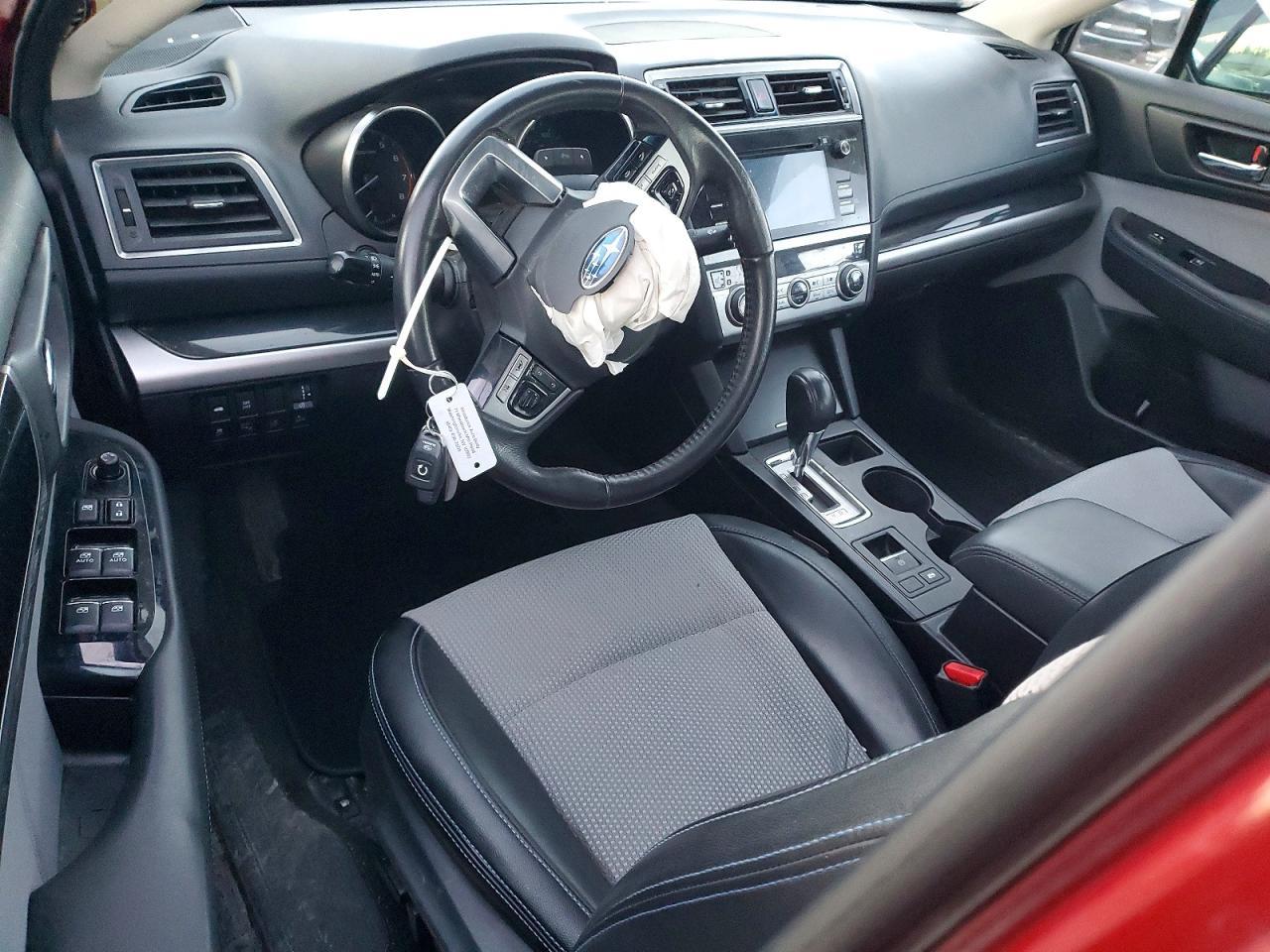 2017 SUBARU Legacy