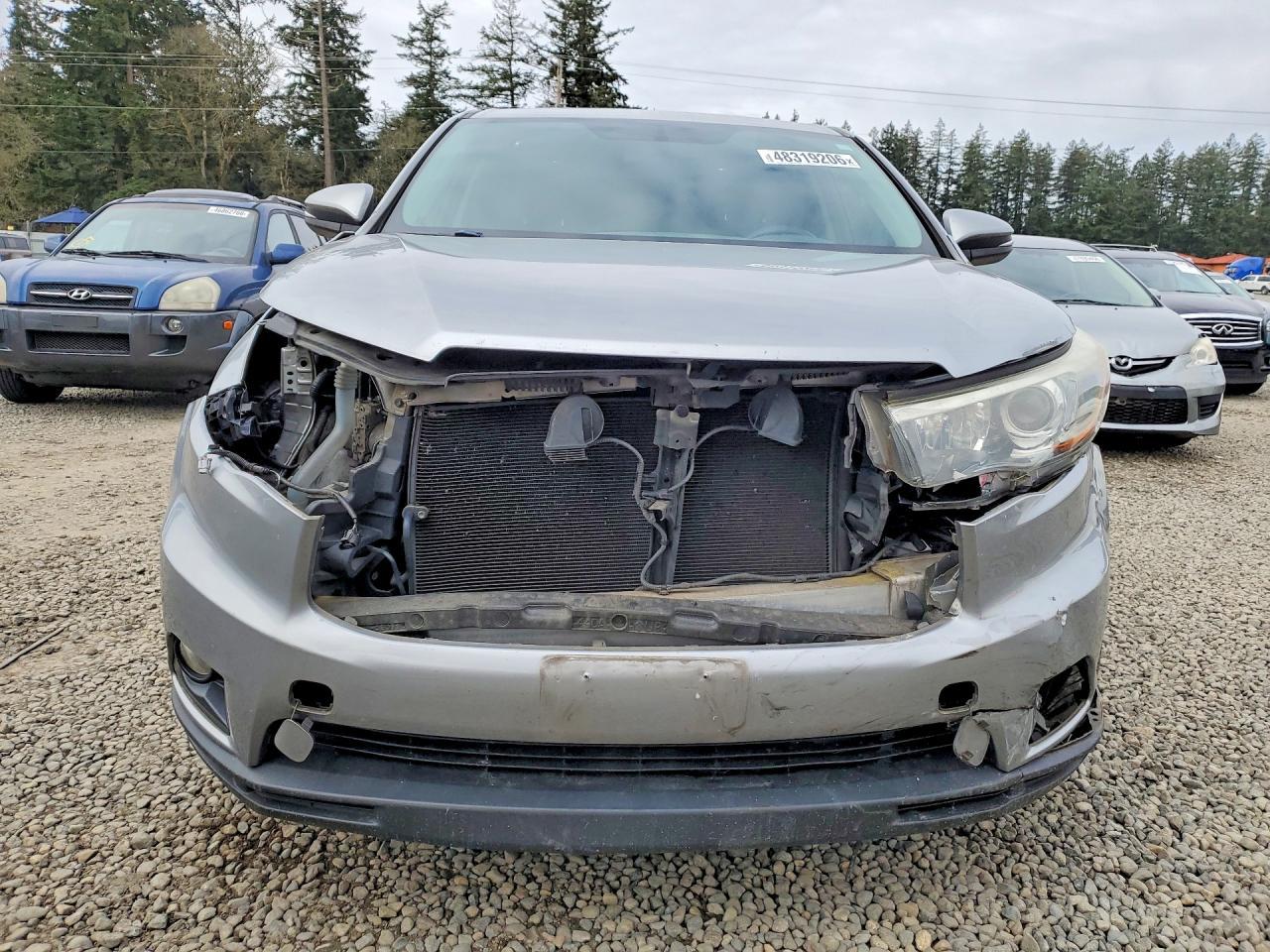 2016 TOYOTA HIGHLANDER
