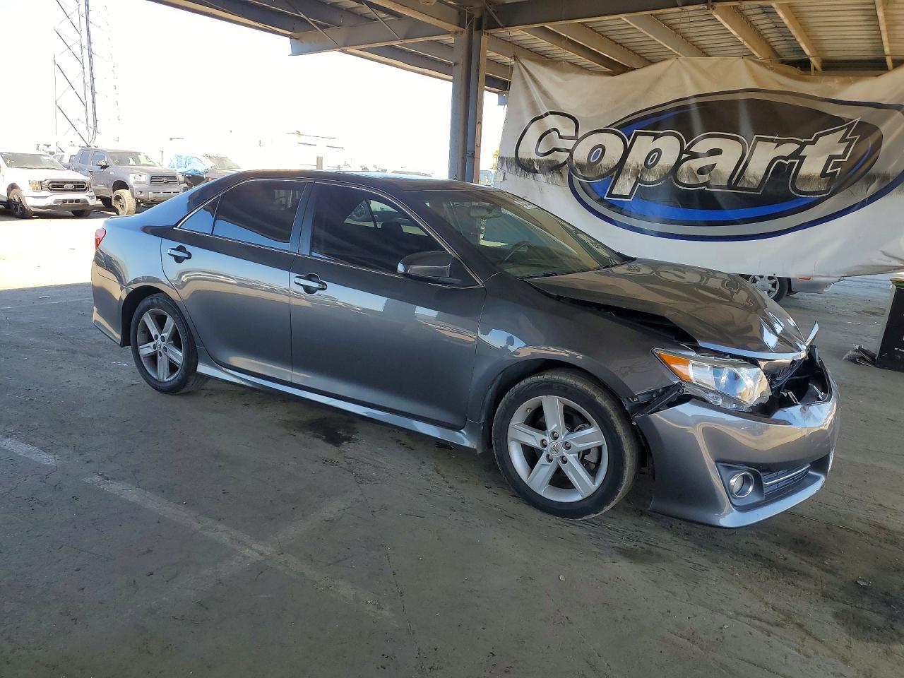 2012 TOYOTA CAMRY
