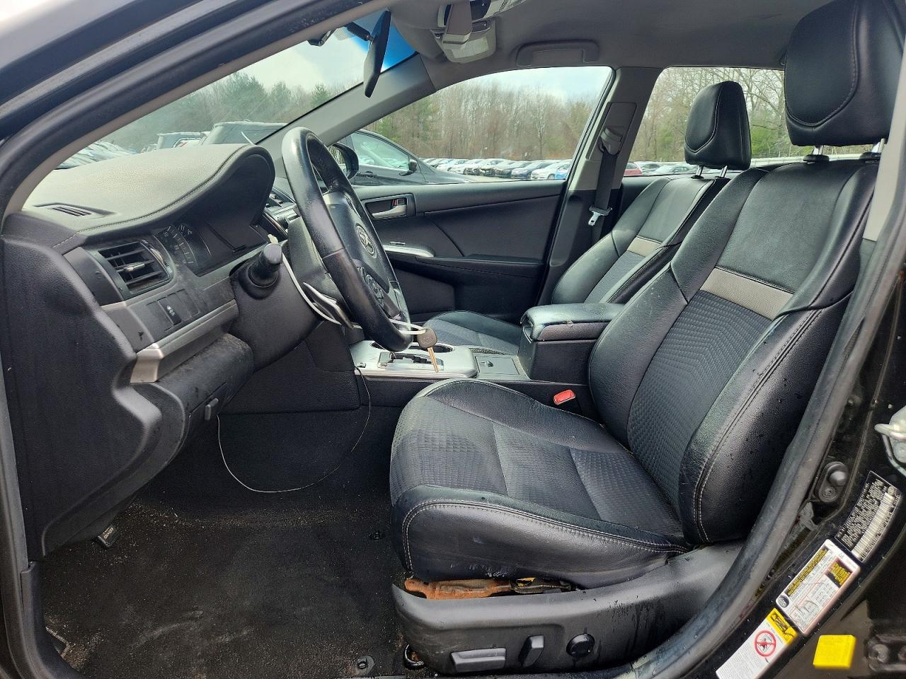 2014 TOYOTA CAMRY