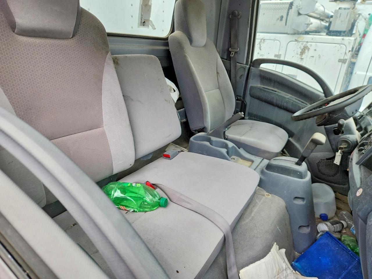 2018 ISUZU Npr Hd
