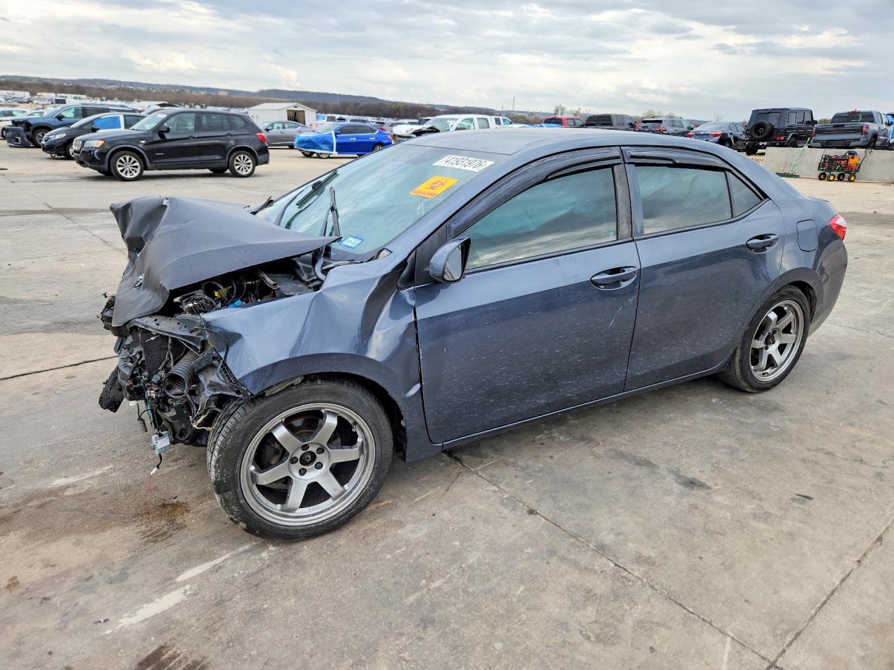 2016 TOYOTA COROLLA