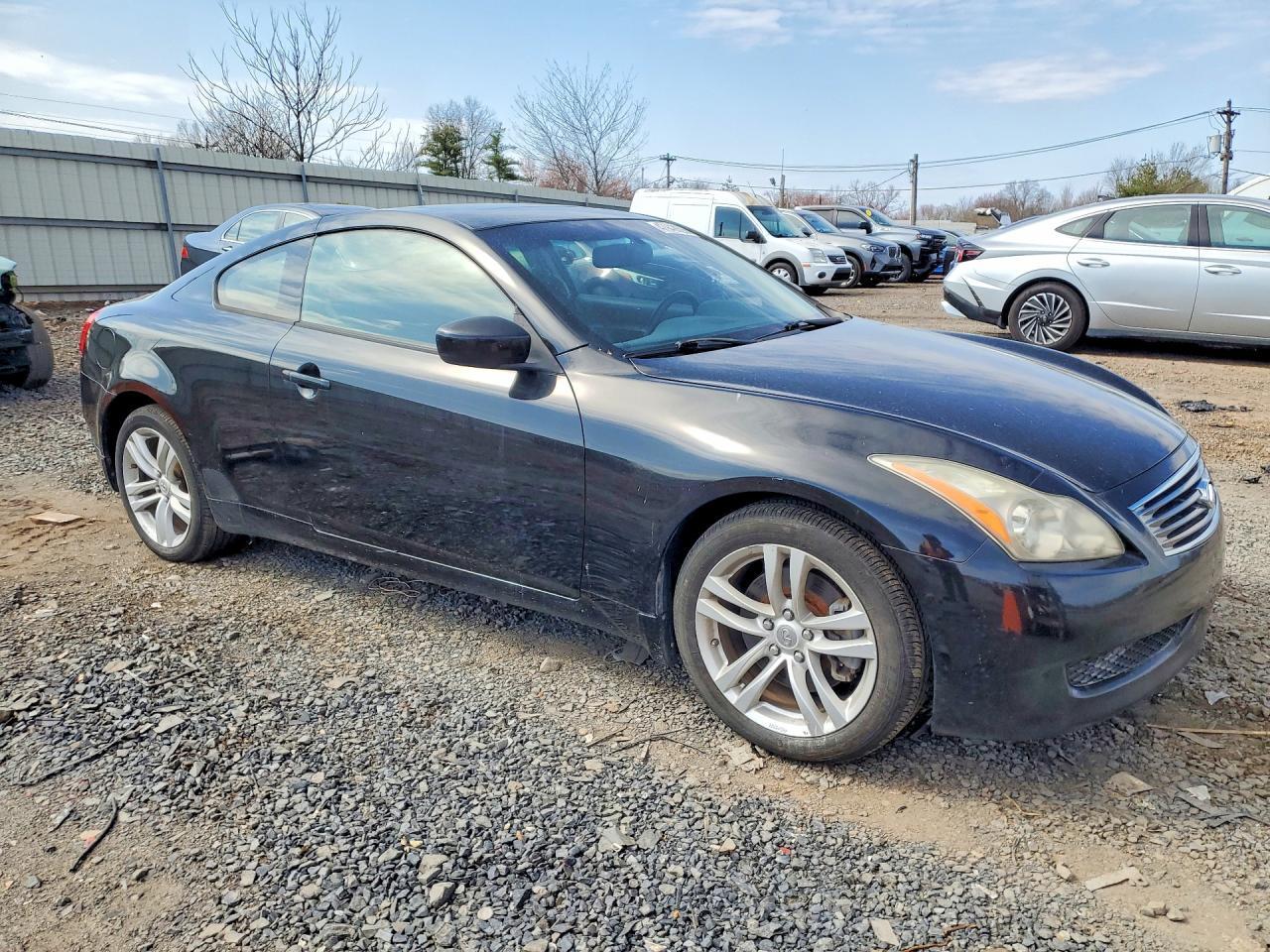 2010 Infi G37
